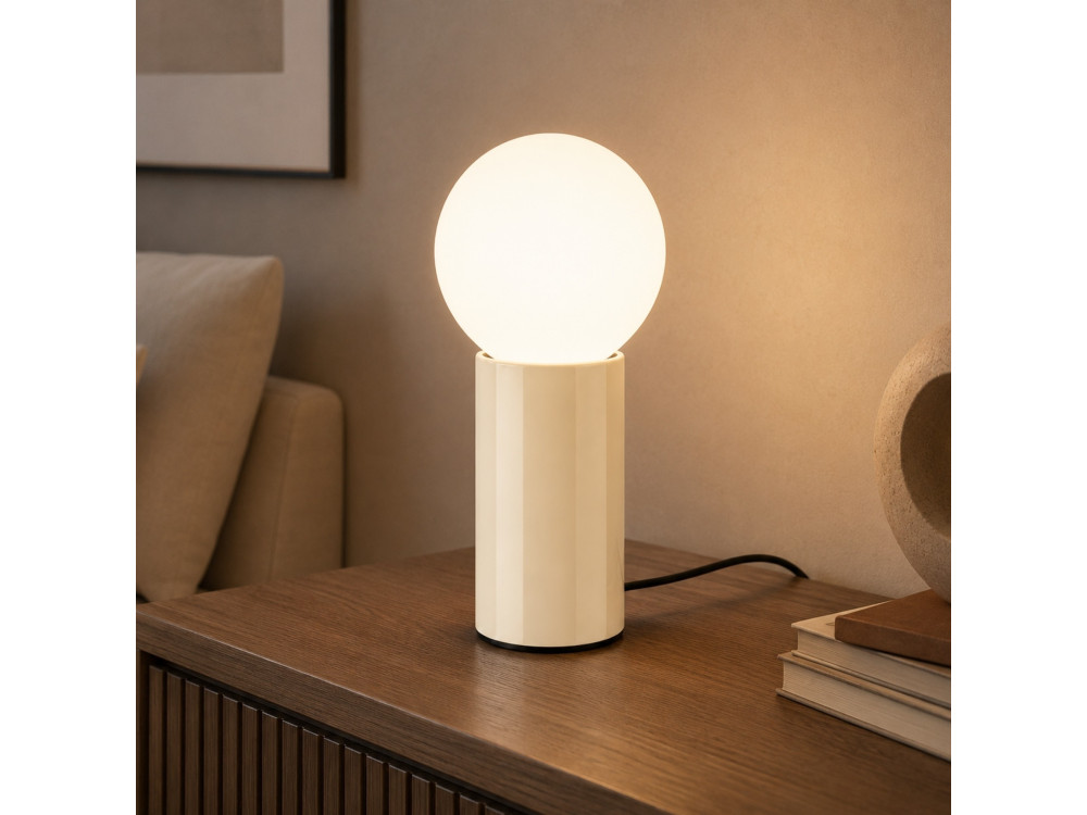 Candeeiro de mesa em metal «Polo» - 15 x 15 x 35 cm - Bege
