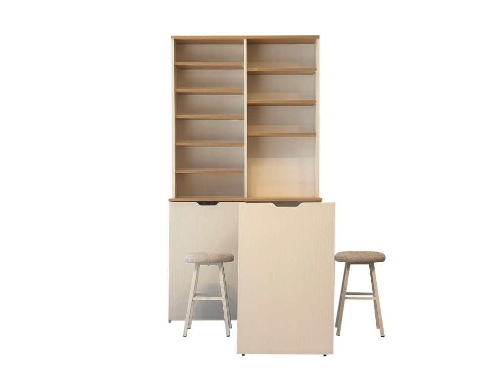 Expositor e bancos de madeira "Flexa" - 100 x 45 x 190 cm - Creme