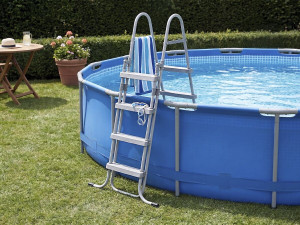 Escada para piscina "Milo" com sistema de segurança para crianças - Cinzento 2