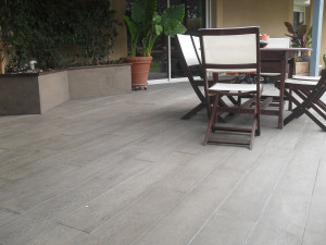 Conjunto de 40 pedras de madeira para bordaduras rectas - 60 x 2,5 x 33 cm + 4 pedras de bordadura para cantos de piscina - 45 x